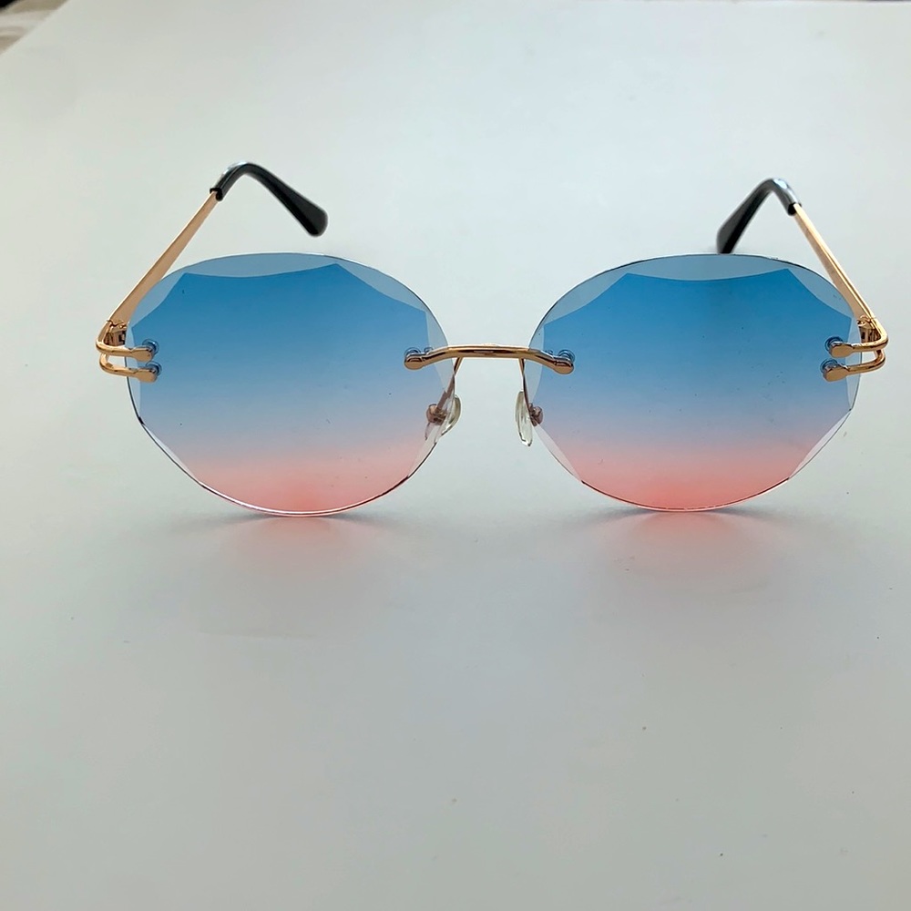 Pink/Blue Round Sunglasses